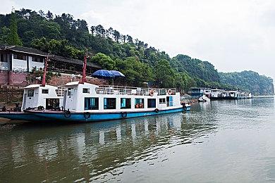 《星刃》Demo女主换装视频 性感身材就是要秀出来